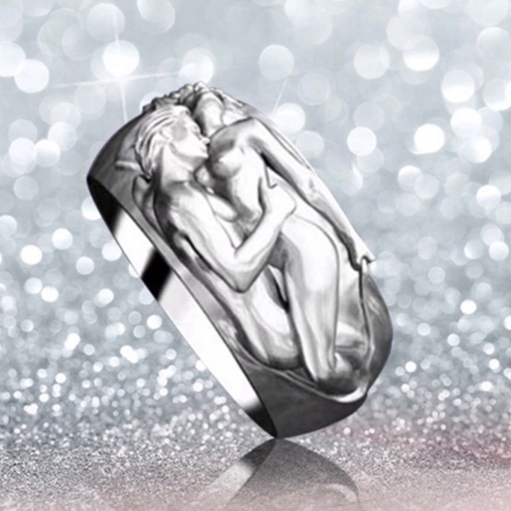 Ring - Picture 2 of 8